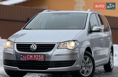 Минивэн Volkswagen Touran 2008 в Львове