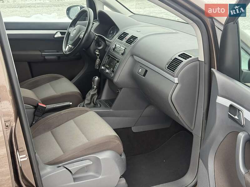 Минивэн Volkswagen Touran 2012 в Сарнах фото 32 Минивэн Volkswagen Touran 2012 в Сарнах