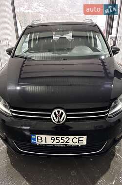 Минивэн Volkswagen Touran 2013 в Межгорье