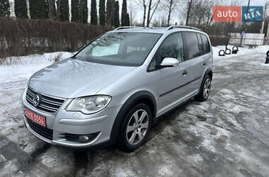 Минивэн Volkswagen Touran 2008 в Луцке