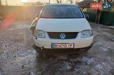 Минивэн Volkswagen Touran 2006 в Рени