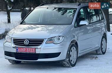 Мінівен Volkswagen Touran 2008 в Луцьку