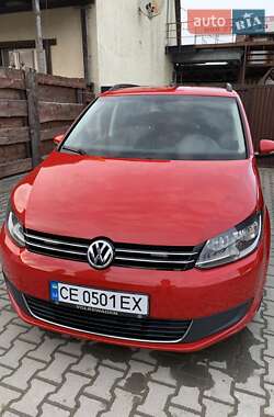 Мінівен Volkswagen Touran 2015 в Чернівцях