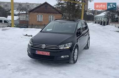 Мікровен Volkswagen Touran 2016 в Коростені