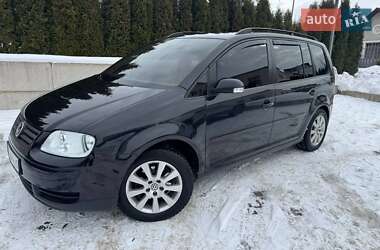 Минивэн Volkswagen Touran 2005 в Сарнах