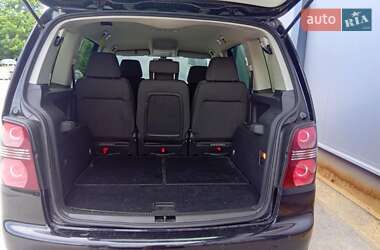 Минивэн Volkswagen Touran 2008 в Мукачево