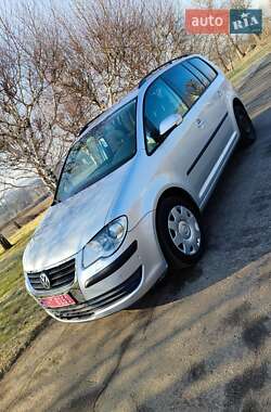 Минивэн Volkswagen Touran 2009 в Запорожье