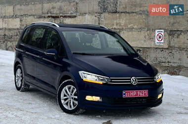 Микровэн Volkswagen Touran 2017 в Тернополе