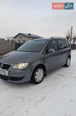 Минивэн Volkswagen Touran 2007 в Никополе