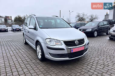 Минивэн Volkswagen Touran 2008 в Староконстантинове