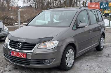 Минивэн Volkswagen Touran 2008 в Ровно