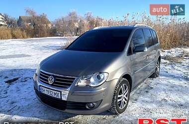 Минивэн Volkswagen Touran 2007 в Одессе
