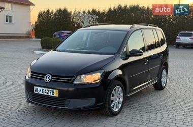 Минивэн Volkswagen Touran 2011 в Черновцах