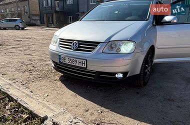 Минивэн Volkswagen Touran 2004 в Вознесенске