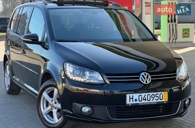 Минивэн Volkswagen Touran 2014 в Житомире