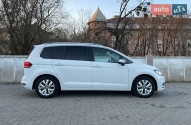 Микровэн Volkswagen Touran 2015 в Черновцах