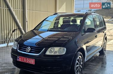 Мінівен Volkswagen Touran 2006 в Тернополі