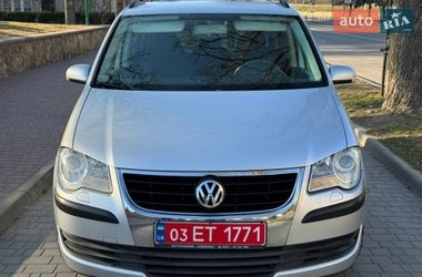 Минивэн Volkswagen Touran 2007 в Могилев-Подольске