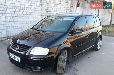 Минивэн Volkswagen Touran 2004 в Львове
