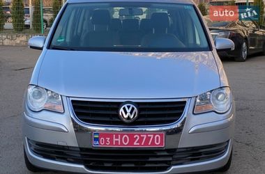 Минивэн Volkswagen Touran 2009 в Луцке