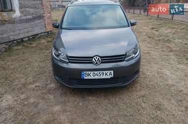 Минивэн Volkswagen Touran 2011 в Ровно