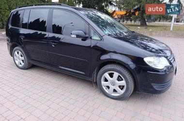 Минивэн Volkswagen Touran 2009 в Староконстантинове