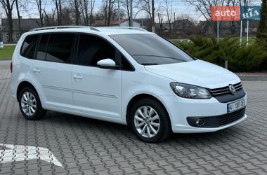 Мінівен Volkswagen Touran 2015 в Житомирі