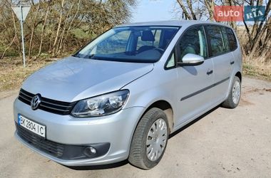 Мінівен Volkswagen Touran 2014 в Радивиліві