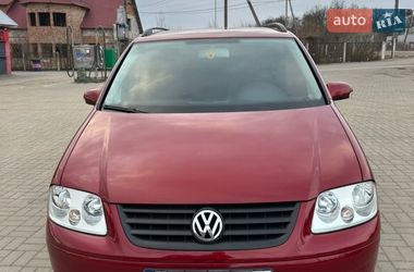 Минивэн Volkswagen Touran 2004 в Сторожинце