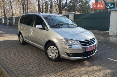 Минивэн Volkswagen Touran 2009 в Дубно