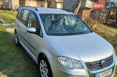 Минивэн Volkswagen Touran 2010 в Львове