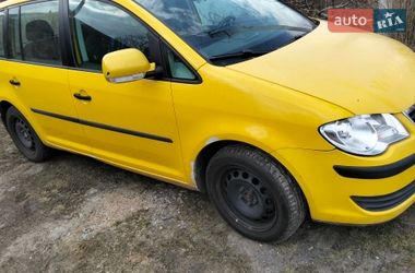 Минивэн Volkswagen Touran 2009 в Броварах