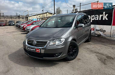 Минивэн Volkswagen Touran 2007 в Запорожье