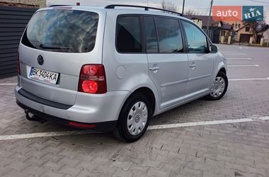 Мінівен Volkswagen Touran 2007 в Дубні