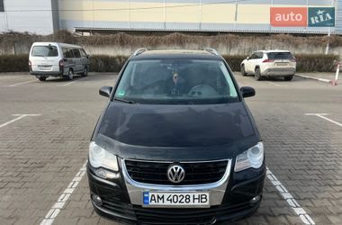 Минивэн Volkswagen Touran 2008 в Житомире