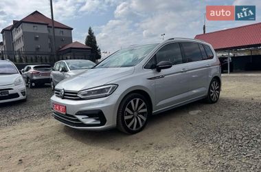 Микровэн Volkswagen Touran 2017 в Луцке