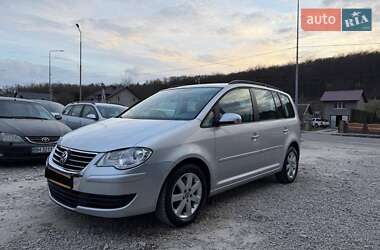 Мінівен Volkswagen Touran 2009 в Тернополі