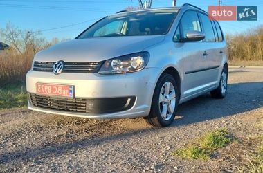 Минивэн Volkswagen Touran 2014 в Киеве