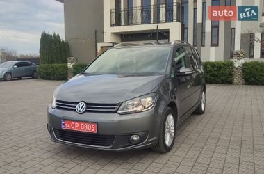 Мінівен Volkswagen Touran 2014 в Стрию