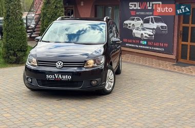 Мінівен Volkswagen Touran 2011 в Сваляві