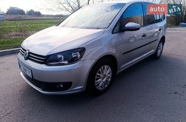 Минивэн Volkswagen Touran 2011 в Комарному