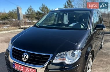 Минивэн Volkswagen Touran 2008 в Житомире