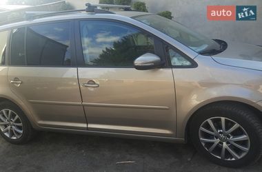 Минивэн Volkswagen Touran 2014 в Львове