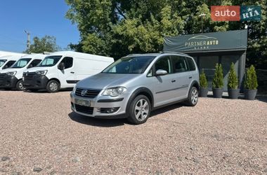 Мінівен Volkswagen Touran 2009 в Рівному