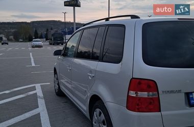 Минивэн Volkswagen Touran 2005 в Черновцах