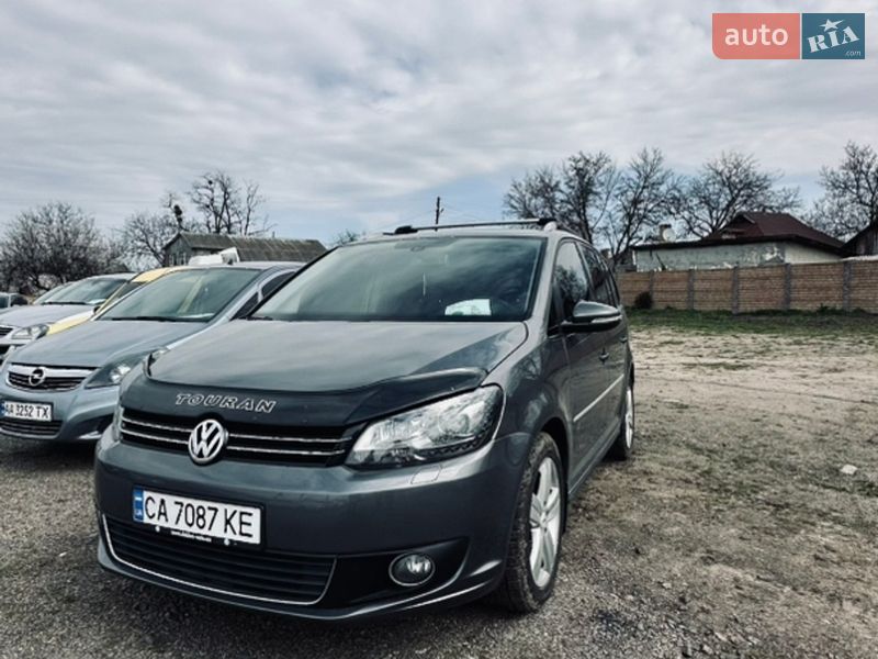 Volkswagen Touran 2011