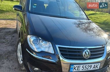 Минивэн Volkswagen Touran 2007 в Каменском