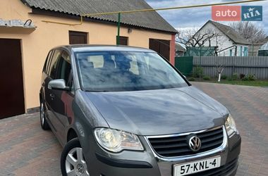 Мінівен Volkswagen Touran 2009 в Золотоноші
