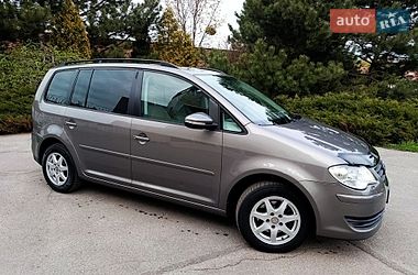 Минивэн Volkswagen Touran 2010 в Полтаве