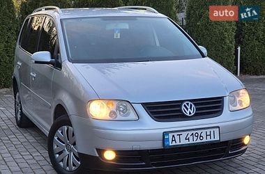 Минивэн Volkswagen Touran 2004 в Дублянах